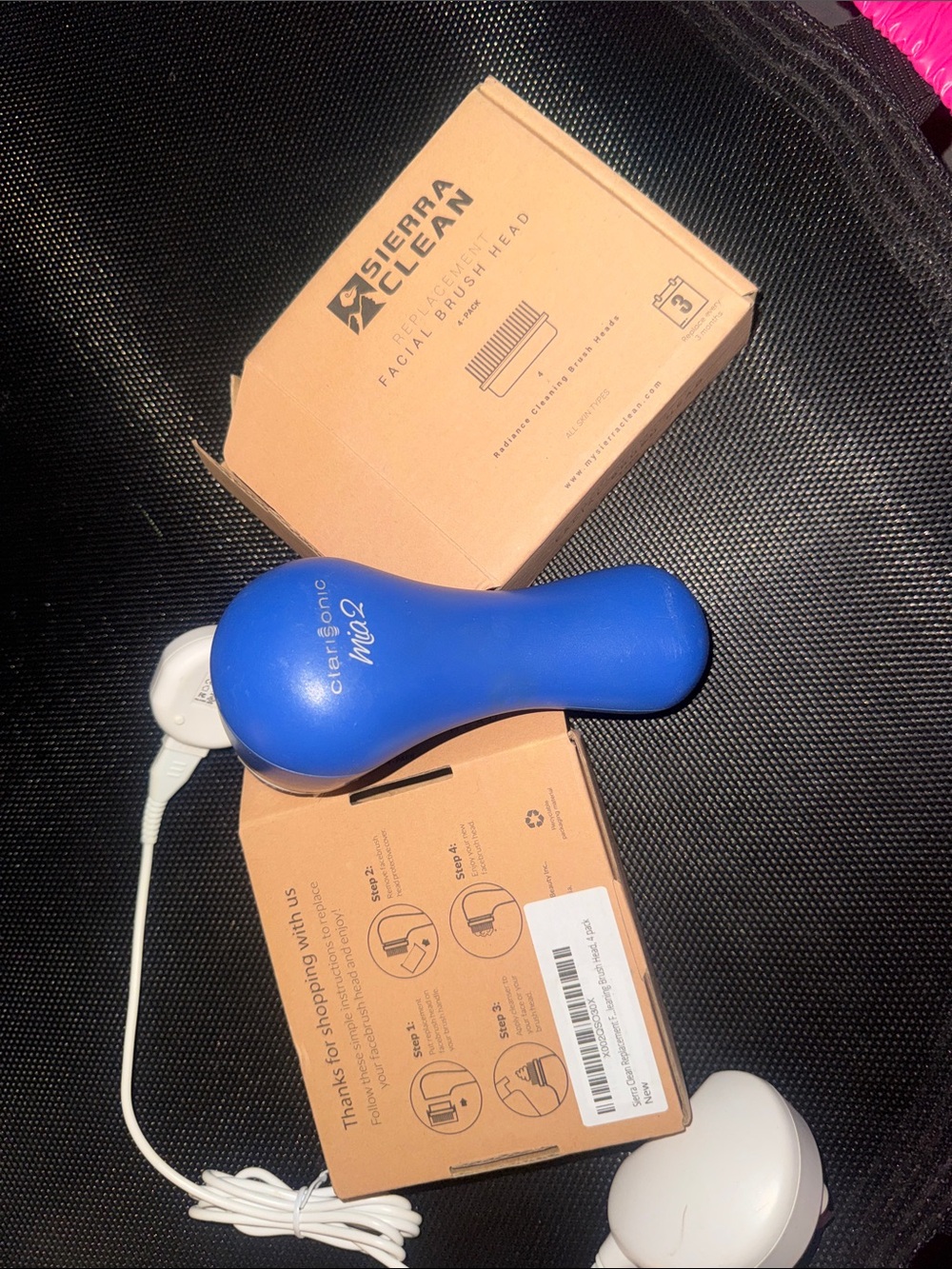 Clarisonic Blue Mia 2 Sonic Facial Cleansing Device with Charger / extras
